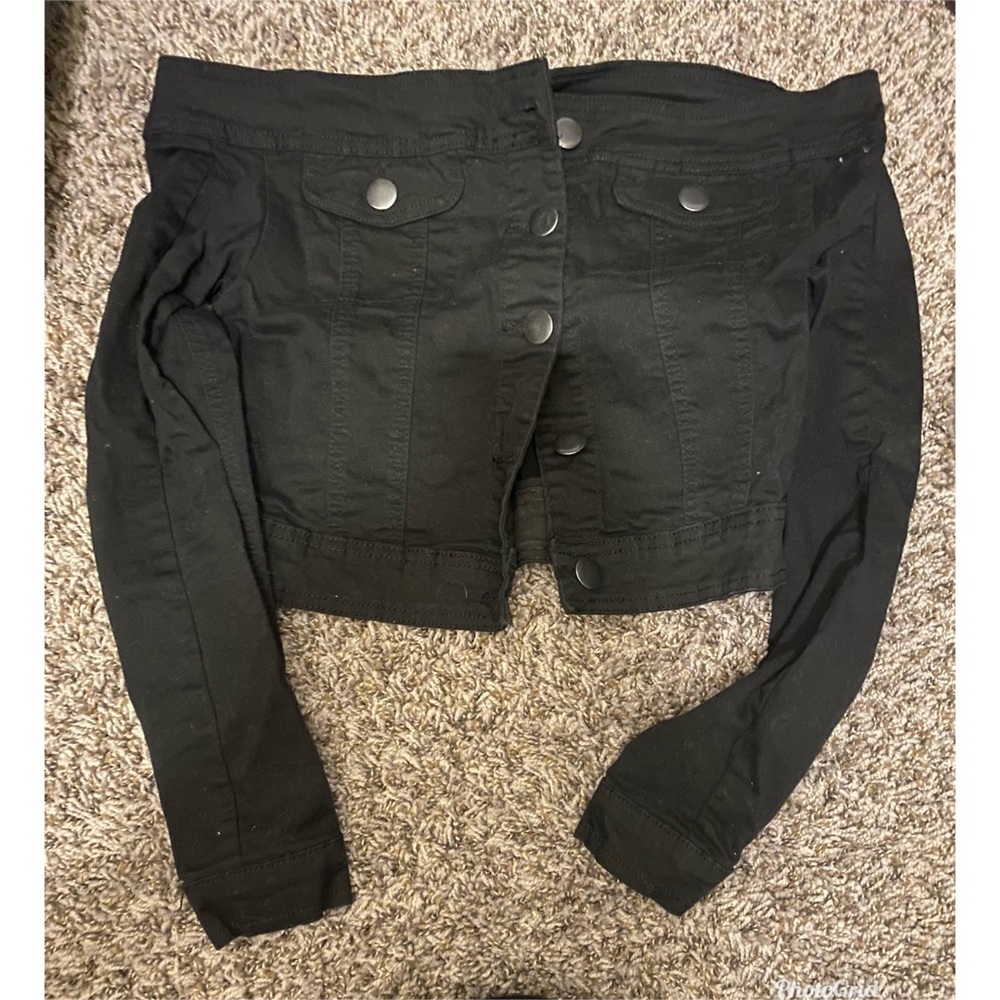 Black jean off shoulder crop jacket
